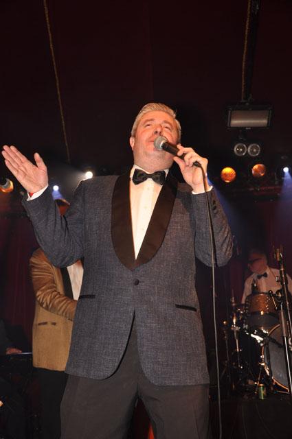 min 2011 12 10 cabaret sauvage 459